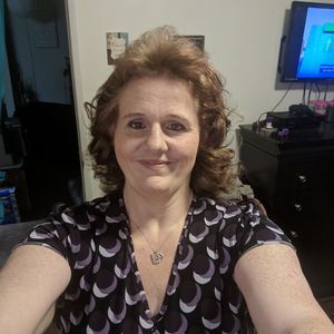 Meet your Posher, Lora